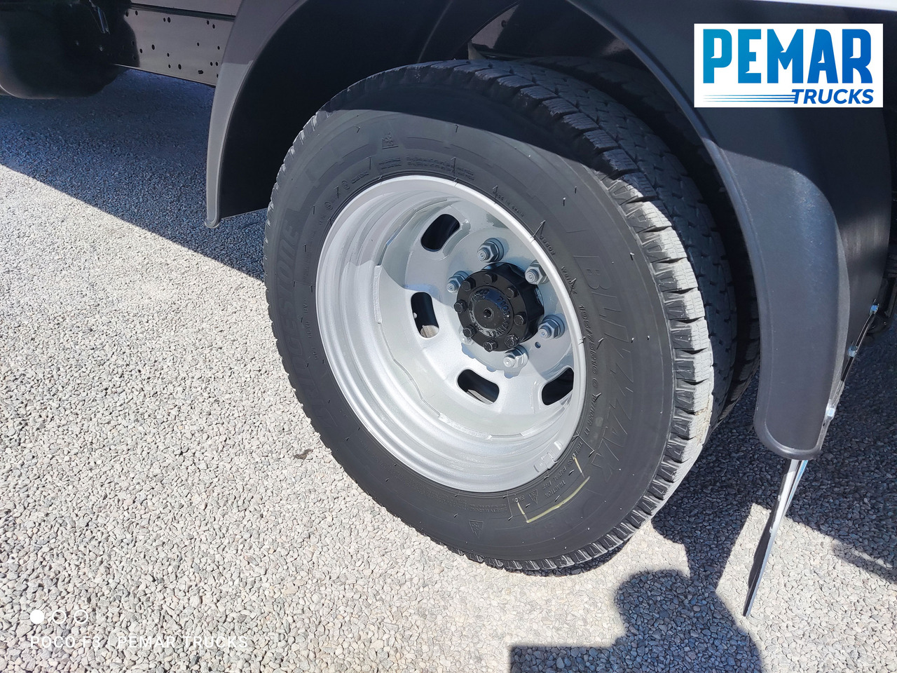 Furgonas su krovinių dėže IVECO DAILY 35C16 CAJA CERRADA DOBLE RUEDA: foto 13