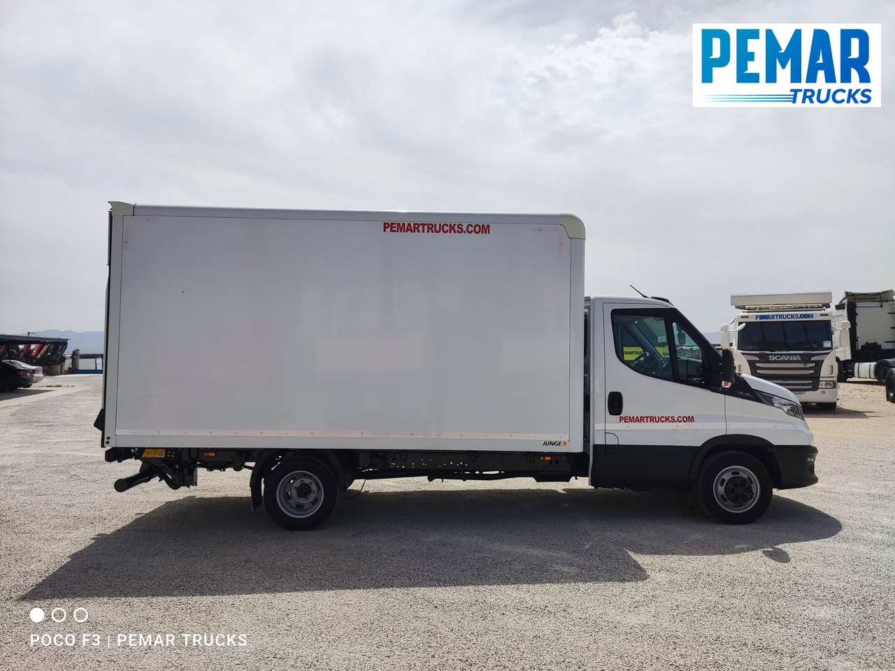 IVECO DAILY 35C16 CAJA CERRADA DOBLE RUEDA - Furgonas su krovinių dėže: foto 4 IVECO DAILY 35C16 CAJA CERRADA DOBLE RUEDA - Furgonas su krovinių dėže: foto 4