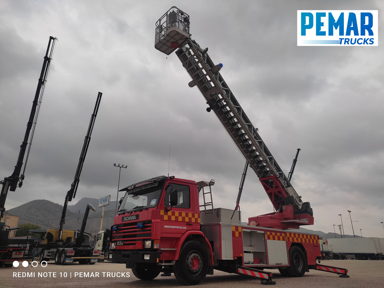 SCANIA G93 250 ESCALERA BOMBEROS - Gaisrinė mašina: foto 1 SCANIA G93 250 ESCALERA BOMBEROS - Gaisrinė mašina: foto 1