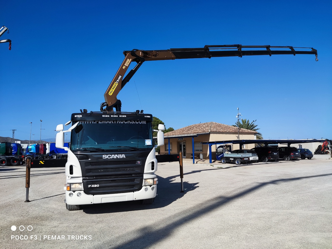Konteineris-vežimus/ Sukeisti kūną sunkvežimis, Sunkvežimis su kranu SCANIA P 420 6X2 GRUA CAJA FIJA: foto 10 Konteineris-vežimus/ Sukeisti kūną sunkvežimis, Sunkvežimis su kranu SCANIA P 420 6X2 GRUA CAJA FIJA: foto 10