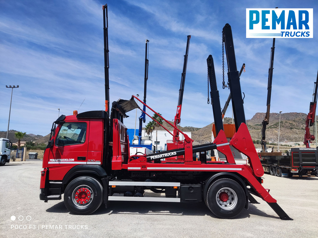 VOLVO FM 330 PORTACONTENEDOR CADENAS 18T - Nuožulnaus pakėlimo ant platformos sunkvežimis: foto 4 VOLVO FM 330 PORTACONTENEDOR CADENAS 18T - Nuožulnaus pakėlimo ant platformos sunkvežimis: foto 4