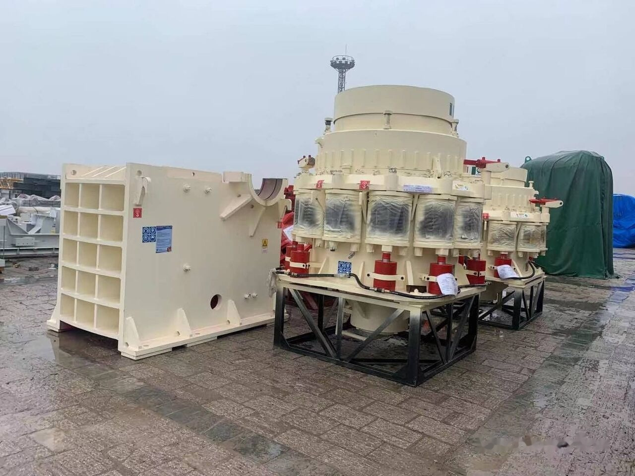 Kinglink PE3042 Granite Jaw Crusher for Nigeria Quarry - Žandikaulio trupintuvas: foto 3 Kinglink PE3042 Granite Jaw Crusher for Nigeria Quarry - Žandikaulio trupintuvas: foto 3