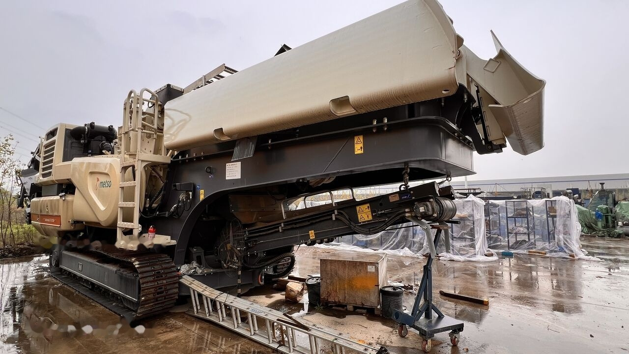 Metso NEW Lokotrack LT1213S mobile horizontal impact crusher - Mobilus trupintuvas: foto 5 Metso NEW Lokotrack LT1213S mobile horizontal impact crusher - Mobilus trupintuvas: foto 5