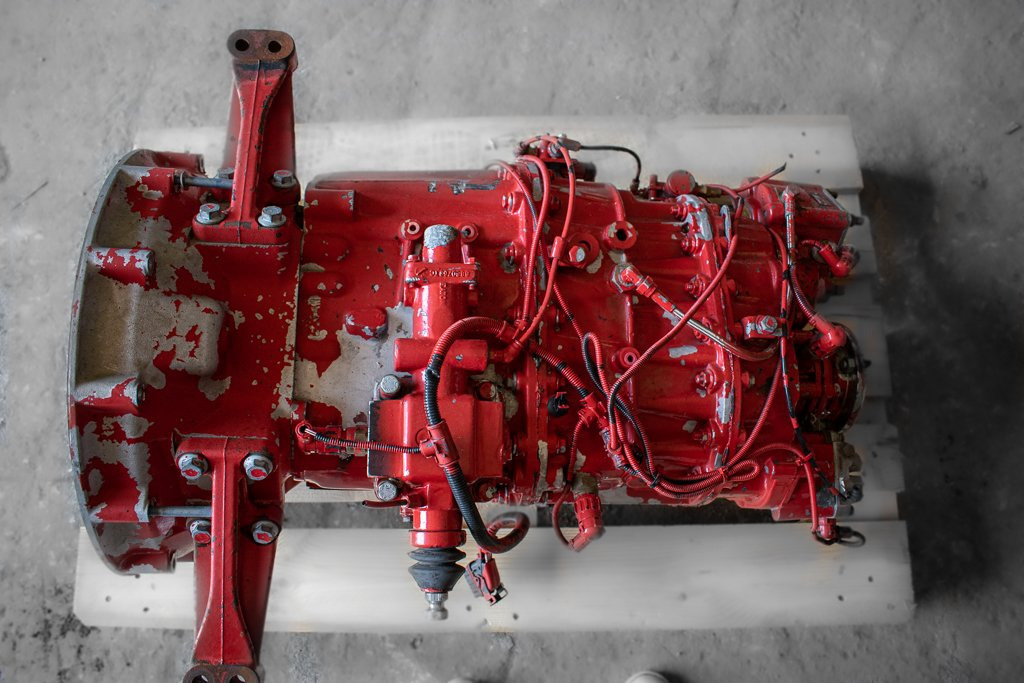 EATON / VICKERS Y08371 - WITH MECHANICAL LEVER WITHOUT INTARDER FOR MAN - Pavarų dėžė - Sunkvežimis: foto 5 EATON / VICKERS Y08371 - WITH MECHANICAL LEVER WITHOUT INTARDER FOR MAN - Pavarų dėžė - Sunkvežimis: foto 5