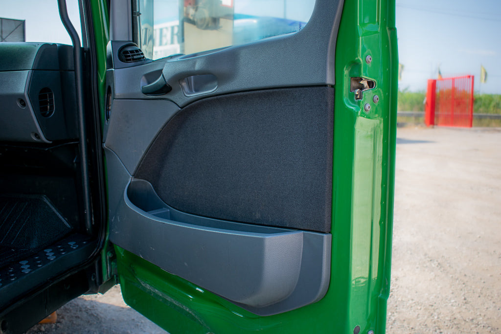 MERCEDES-BENZ ACTROS MP II DOOR LINING - PASSENGER - Durys ir dalys - Sunkvežimis: foto 2 MERCEDES-BENZ ACTROS MP II DOOR LINING - PASSENGER - Durys ir dalys - Sunkvežimis: foto 2
