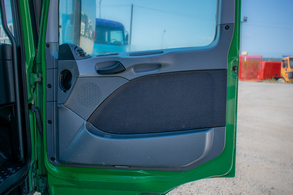 MERCEDES-BENZ ACTROS MP II DOOR LINING - PASSENGER - Durys ir dalys - Sunkvežimis: foto 1 MERCEDES-BENZ ACTROS MP II DOOR LINING - PASSENGER - Durys ir dalys - Sunkvežimis: foto 1