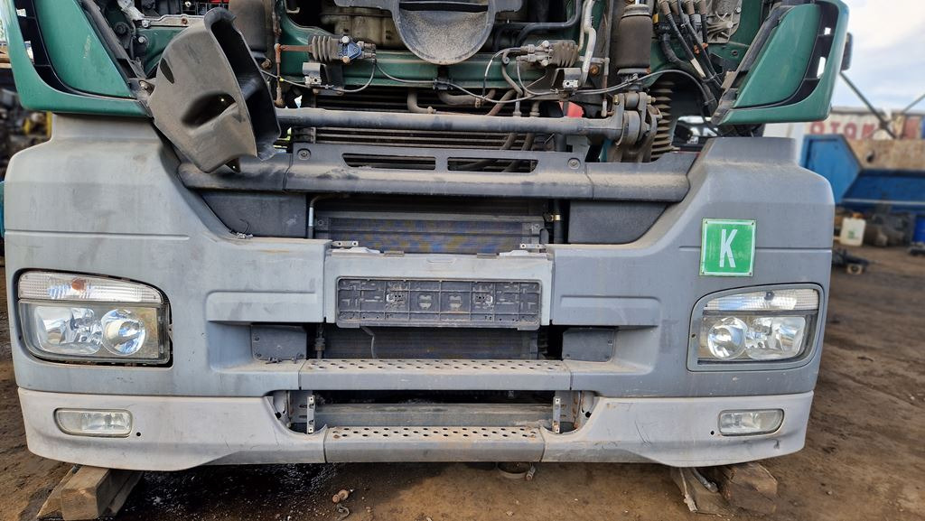 MERCEDES-BENZ AXOR - Bamperis - Sunkvežimis: foto 1 MERCEDES-BENZ AXOR - Bamperis - Sunkvežimis: foto 1