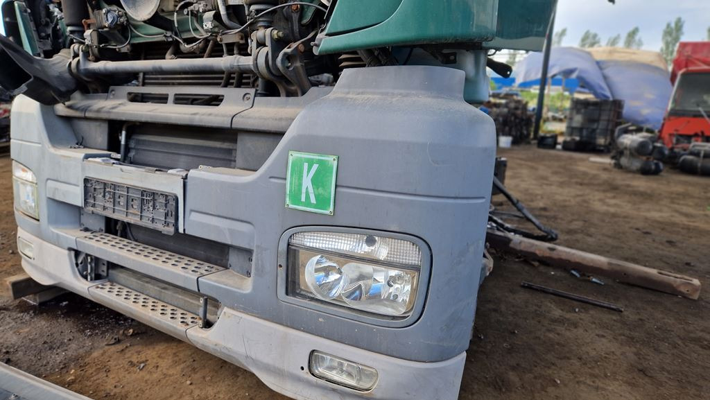 MERCEDES-BENZ AXOR - Bamperis - Sunkvežimis: foto 2 MERCEDES-BENZ AXOR - Bamperis - Sunkvežimis: foto 2