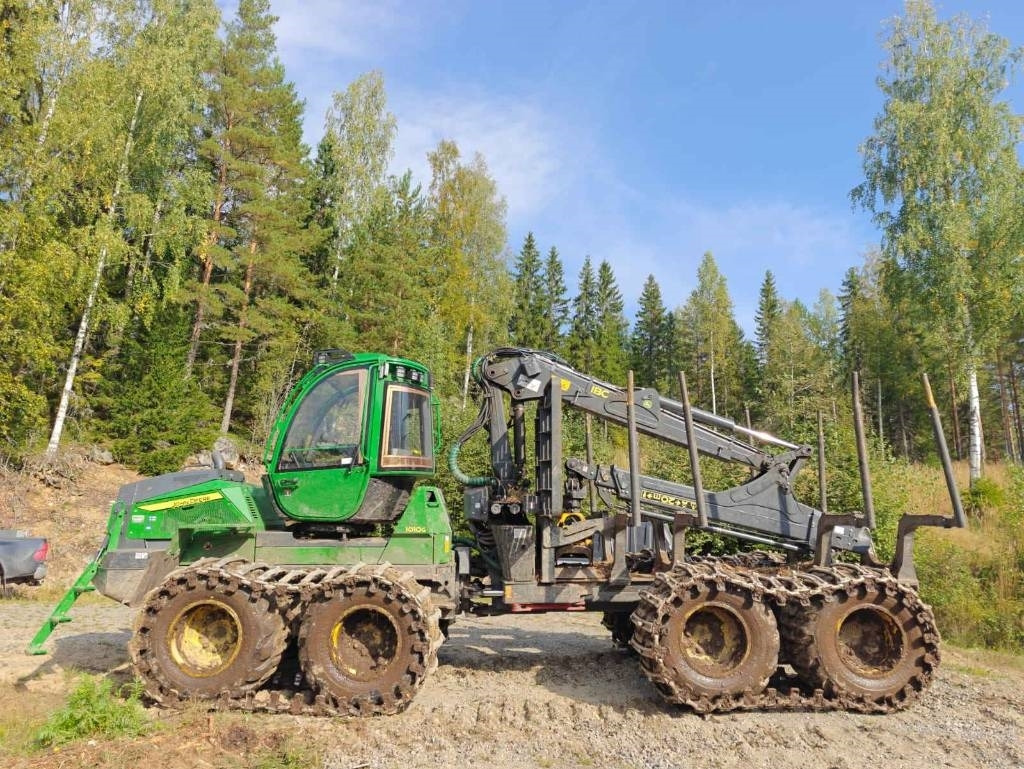 John Deere 1010 G - Forvarderis: foto 2 John Deere 1010 G - Forvarderis: foto 2