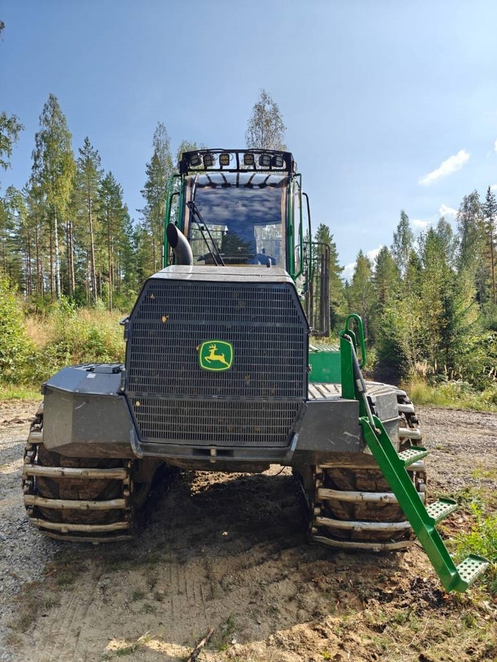 Forvarderis John Deere 1010 G: foto 8