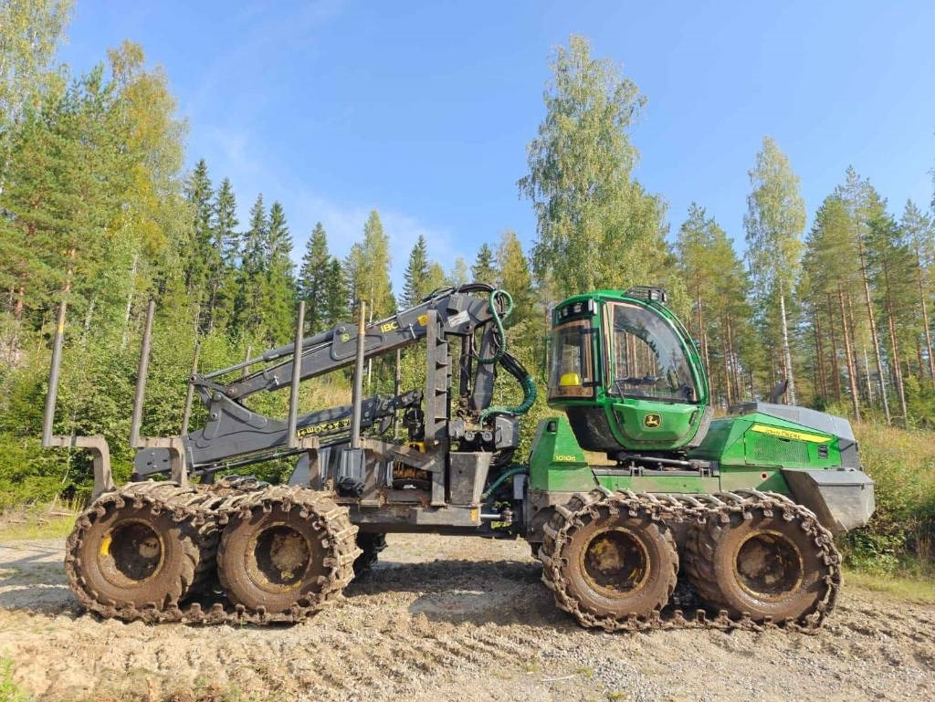 Forvarderis John Deere 1010 G: foto 6