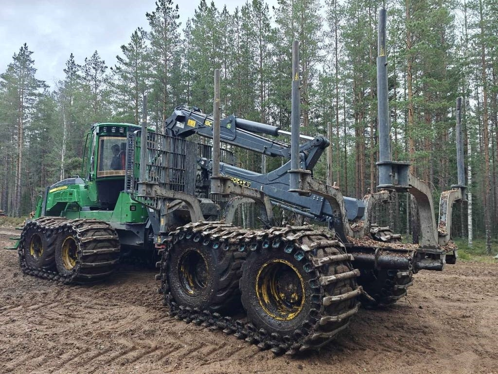 John Deere 1510 G - Forvarderis: foto 3 John Deere 1510 G - Forvarderis: foto 3