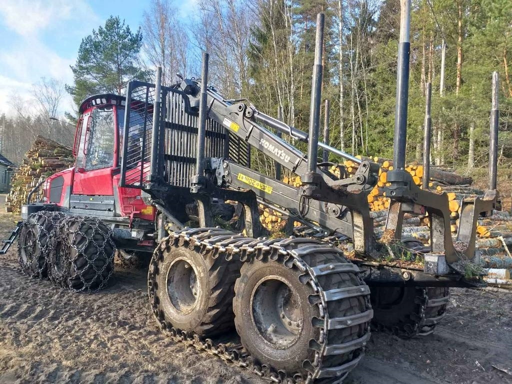 Komatsu 855 - Forvarderis: foto 3 Komatsu 855 - Forvarderis: foto 3