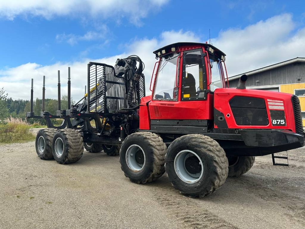 Komatsu 875 - Forvarderis: foto 1 Komatsu 875 - Forvarderis: foto 1