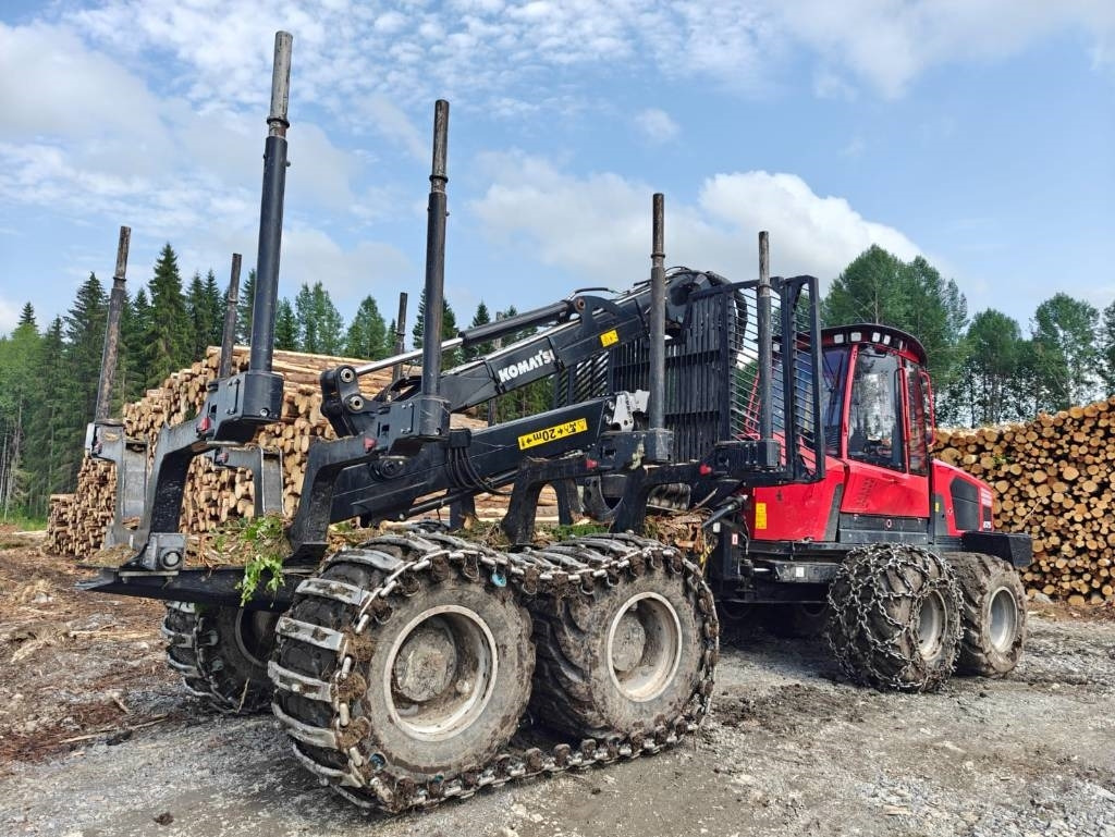 Komatsu 875 - Forvarderis: foto 5 Komatsu 875 - Forvarderis: foto 5