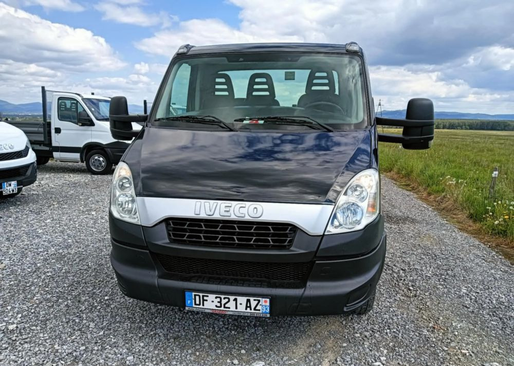 Iveco 35C13, 35C12, 35C14, 35C15 - Važiuoklės sunkvežimis: foto 2 Iveco 35C13, 35C12, 35C14, 35C15 - Važiuoklės sunkvežimis: foto 2