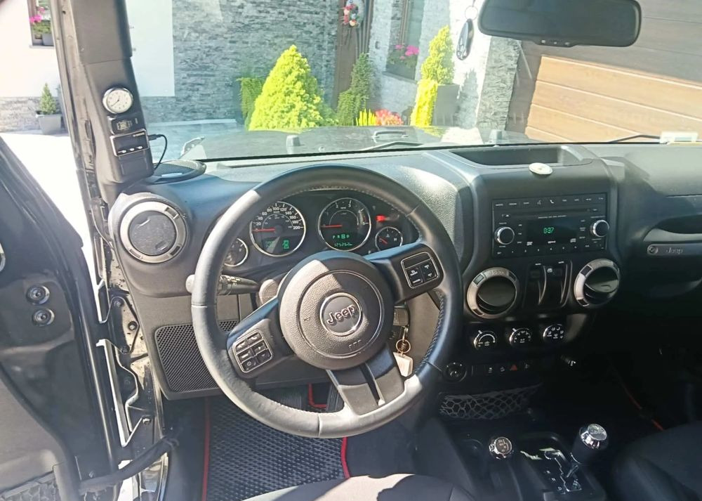 Jeep Wrangler 2.8 CRD Sport - Kabrioletas: foto 3 Jeep Wrangler 2.8 CRD Sport - Kabrioletas: foto 3