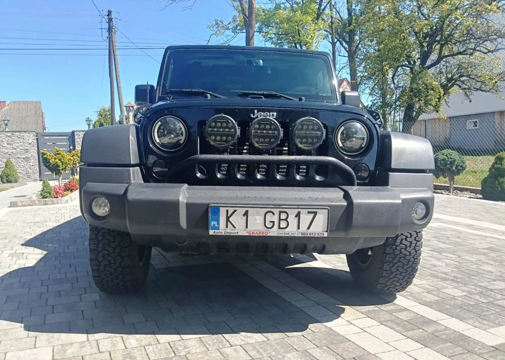 Jeep Wrangler 2.8 CRD Sport - Kabrioletas: foto 4 Jeep Wrangler 2.8 CRD Sport - Kabrioletas: foto 4