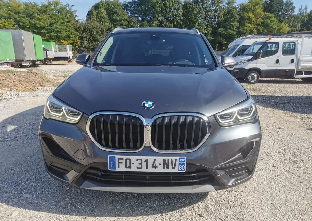 BMW X1 sDrive16d - Lengvasis automobilis: foto 2 BMW X1 sDrive16d - Lengvasis automobilis: foto 2