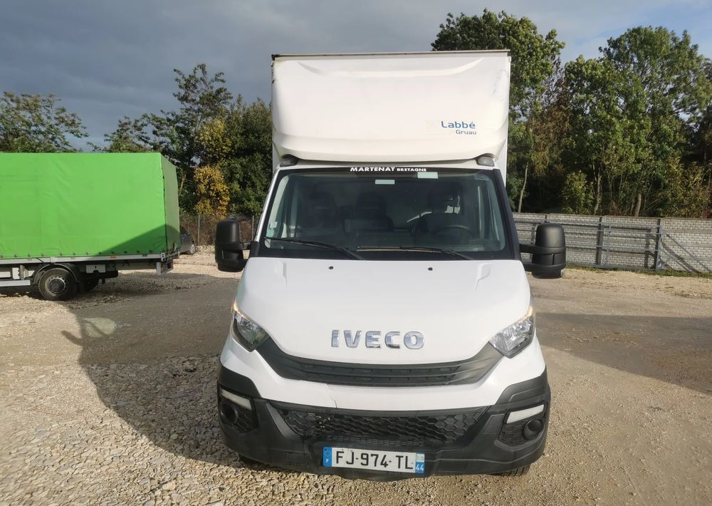 Iveco 3.0-150KM Daily 35C15 Kontener długi rama 35-150 kiper Klimatyzacja długi rozstaw - Furgonas su krovinių dėže: foto 2 Iveco 3.0-150KM Daily 35C15 Kontener długi rama 35-150 kiper Klimatyzacja długi rozstaw - Furgonas su krovinių dėže: foto 2