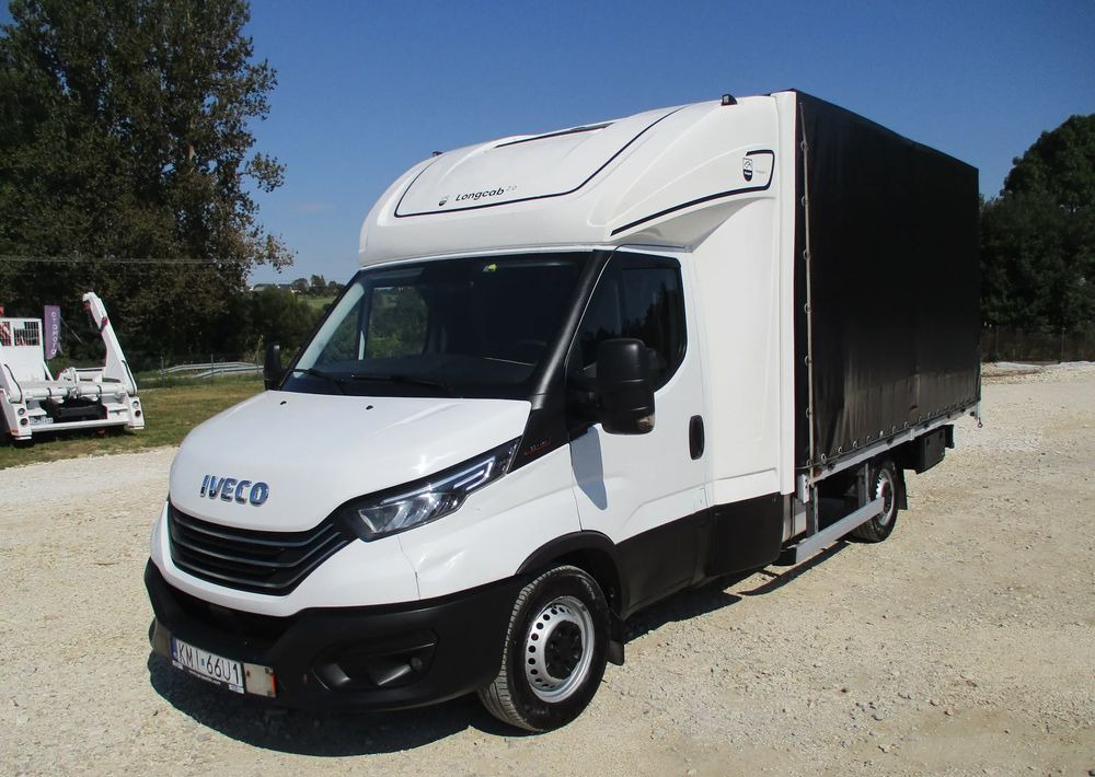 Iveco Daily 3.0 - 180KM wejkaka Spojtrak 35-180 podnoszony Duży zbiornik paliwa - Tentinis mikroautobusas: foto 1 Iveco Daily 3.0 - 180KM wejkaka Spojtrak 35-180 podnoszony Duży zbiornik paliwa - Tentinis mikroautobusas: foto 1