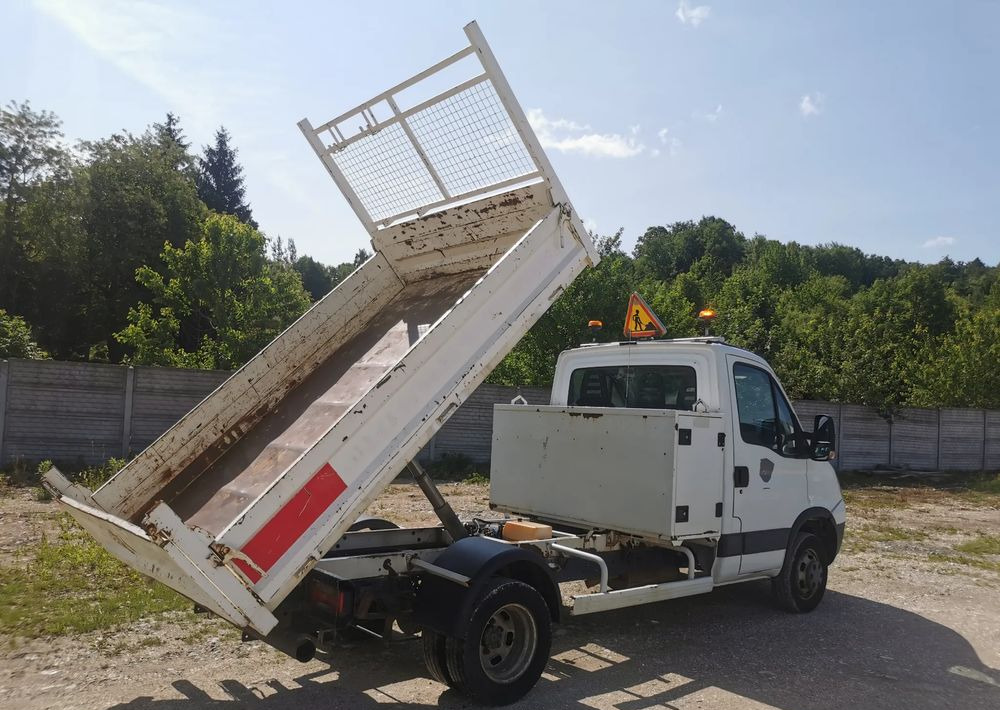 Iveco Daily 35C11 Kiper wywrotka Hak Bliźniak sprowadzony - Mažas savivartis: foto 4 Iveco Daily 35C11 Kiper wywrotka Hak Bliźniak sprowadzony - Mažas savivartis: foto 4