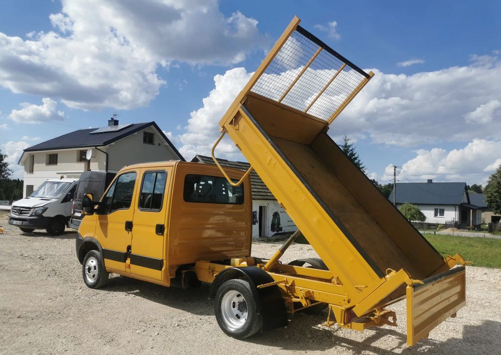 Iveco Daily 35C12 Brygadówka wywrotka Dubel hak kiper doka 35C13 - Mažas savivartis: foto 4 Iveco Daily 35C12 Brygadówka wywrotka Dubel hak kiper doka 35C13 - Mažas savivartis: foto 4