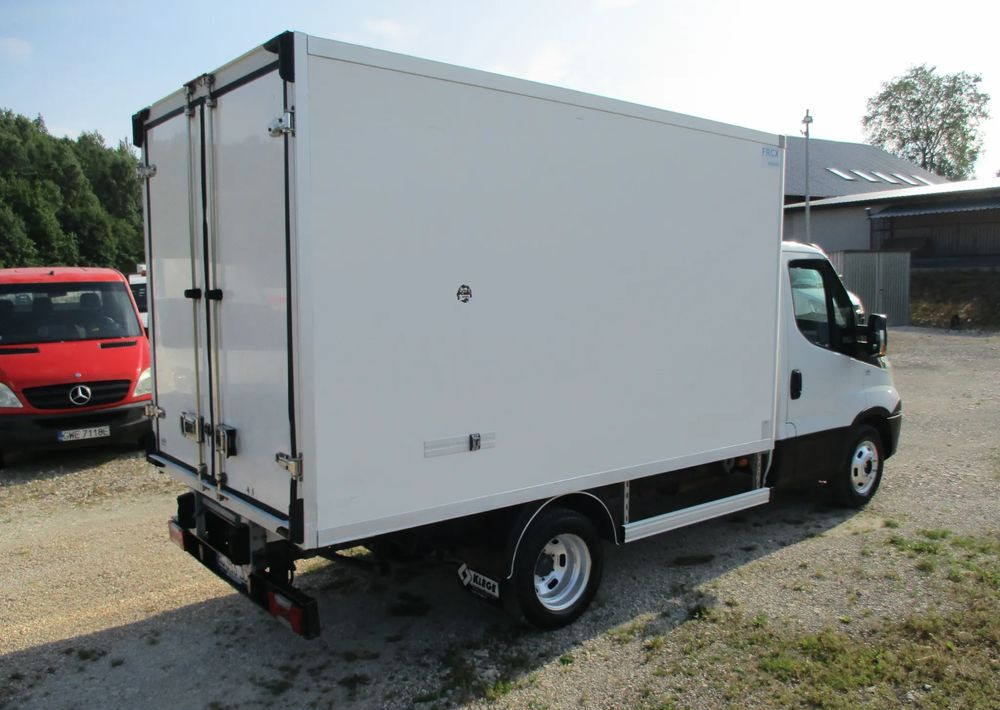 Iveco Daily 35C13 chłodnia Mroźnia na bliźniaku 35-130 Thermo King agregat - Furgonas šaldytuvas: foto 4 Iveco Daily 35C13 chłodnia Mroźnia na bliźniaku 35-130 Thermo King agregat - Furgonas šaldytuvas: foto 4