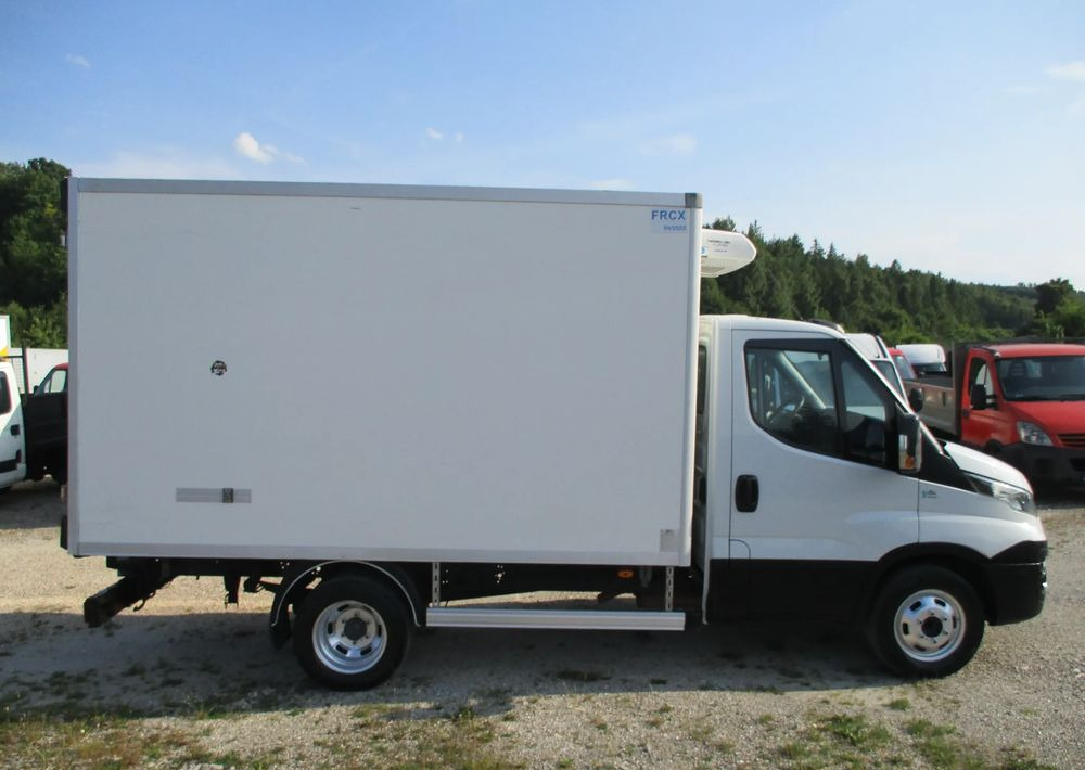 Iveco Daily 35C13 chłodnia Mroźnia na bliźniaku 35-130 Thermo King agregat - Furgonas šaldytuvas: foto 3 Iveco Daily 35C13 chłodnia Mroźnia na bliźniaku 35-130 Thermo King agregat - Furgonas šaldytuvas: foto 3
