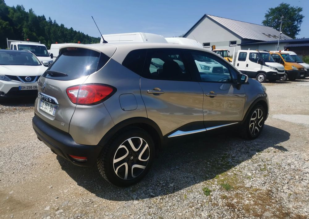 Renault Captur 0.9 Energy TCe Intens - Visureigis: foto 4 Renault Captur 0.9 Energy TCe Intens - Visureigis: foto 4