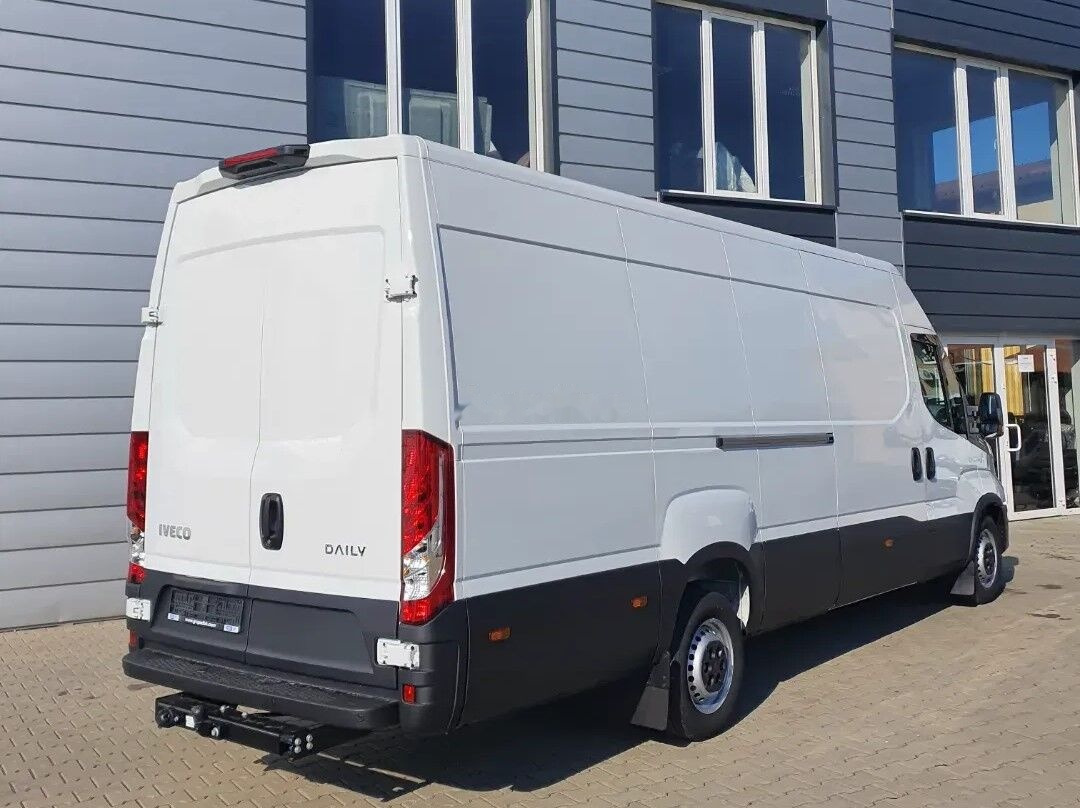 IVECO DAILY 35S18HA8 L4H2 - Krovininis mikroautobusas: foto 4 IVECO DAILY 35S18HA8 L4H2 - Krovininis mikroautobusas: foto 4
