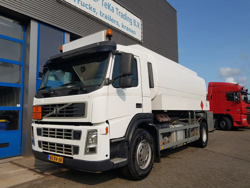 Volvo FM 9.340 Petrol, Diesel 17000 Ltr. 3 Compartementen - Autocisterna: foto 2 Volvo FM 9.340 Petrol, Diesel 17000 Ltr. 3 Compartementen - Autocisterna: foto 2
