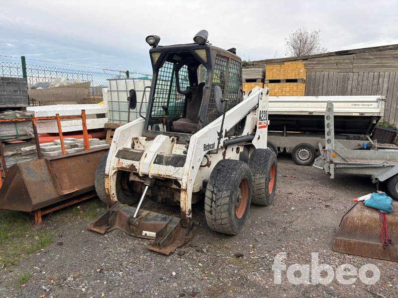 Bobcat A220 (112340) - Ratinis krautuvas: foto 1 Bobcat A220 (112340) - Ratinis krautuvas: foto 1