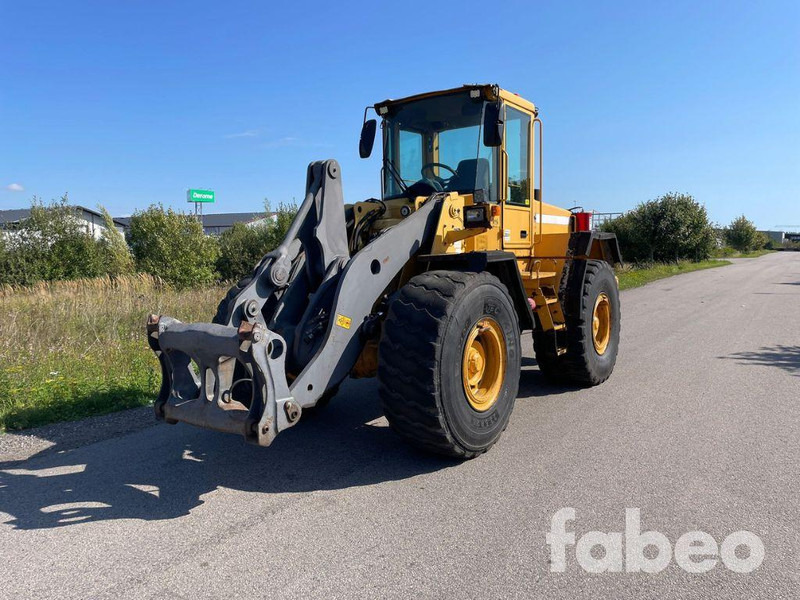 Volvo L90D - Ratinis krautuvas: foto 1 Volvo L90D - Ratinis krautuvas: foto 1