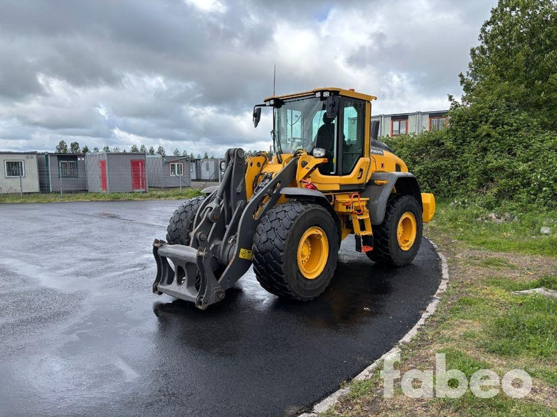 Volvo L90H - Ratinis krautuvas: foto 1 Volvo L90H - Ratinis krautuvas: foto 1