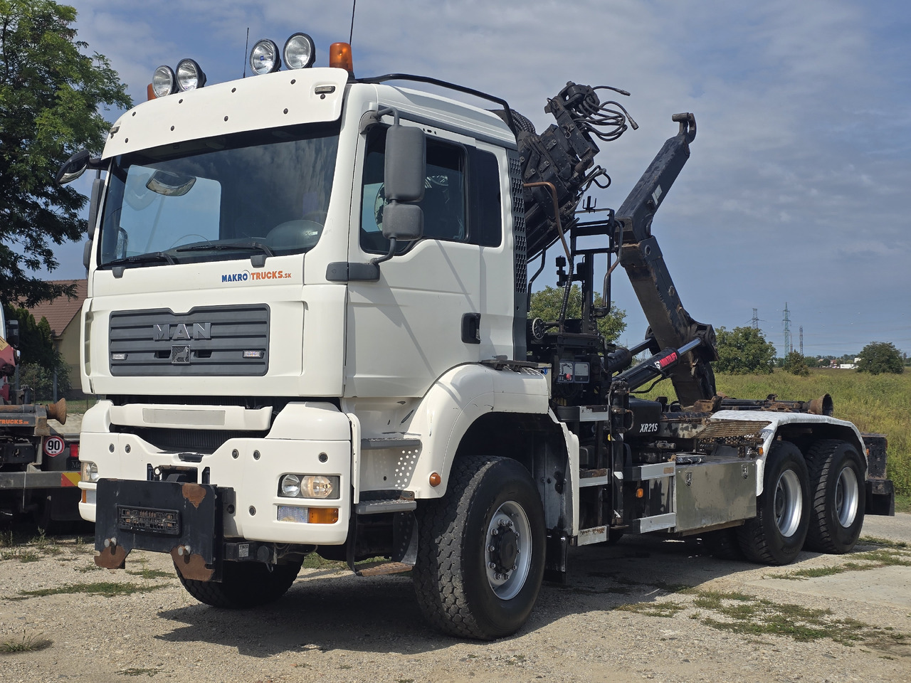 MAN TGA 26.440 6X6 / HOOK SYSTEM / HIAB 166D REMOTE SPECIAL PRICE ONLY THIS YEAR - Hook-lift sunkvežimis, Sunkvežimis su kranu: foto 2 MAN TGA 26.440 6X6 / HOOK SYSTEM / HIAB 166D REMOTE SPECIAL PRICE ONLY THIS YEAR - Hook-lift sunkvežimis, Sunkvežimis su kranu: foto 2