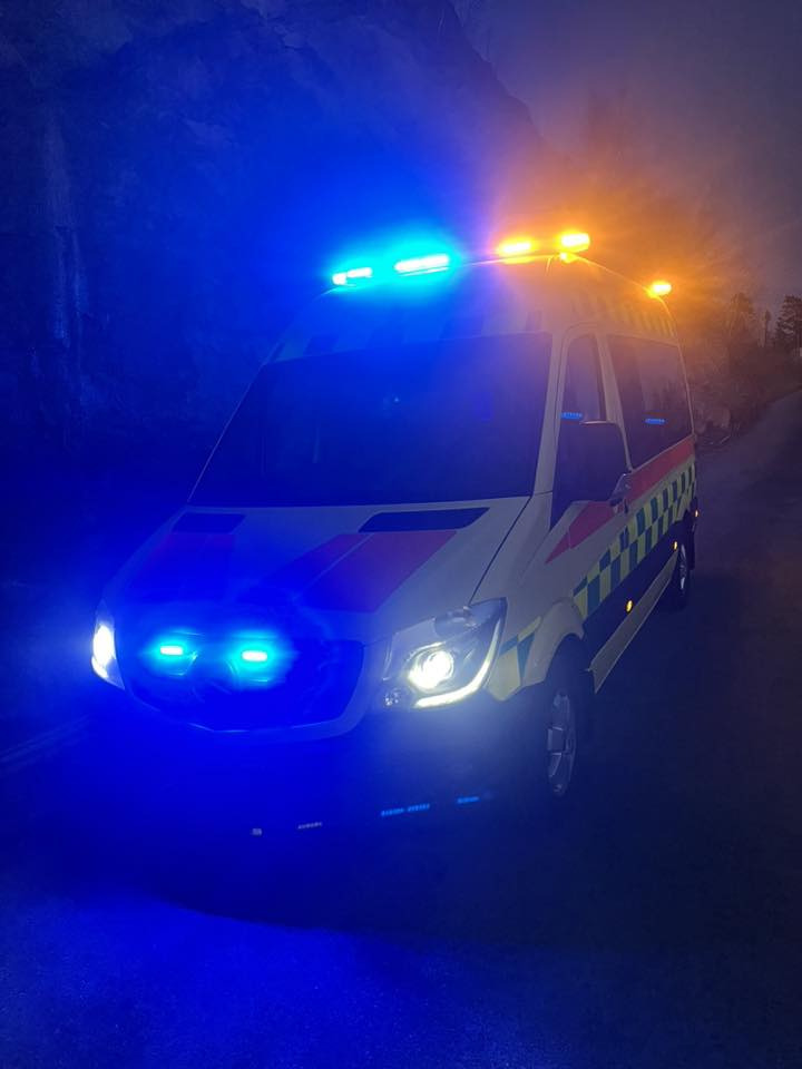 MERCEDES-BENZ Sprinter 319 - Light AMBULANCE / shvydka dopomo - Greitosios pagalbos automobilis: foto 1 MERCEDES-BENZ Sprinter 319 - Light AMBULANCE / shvydka dopomo - Greitosios pagalbos automobilis: foto 1