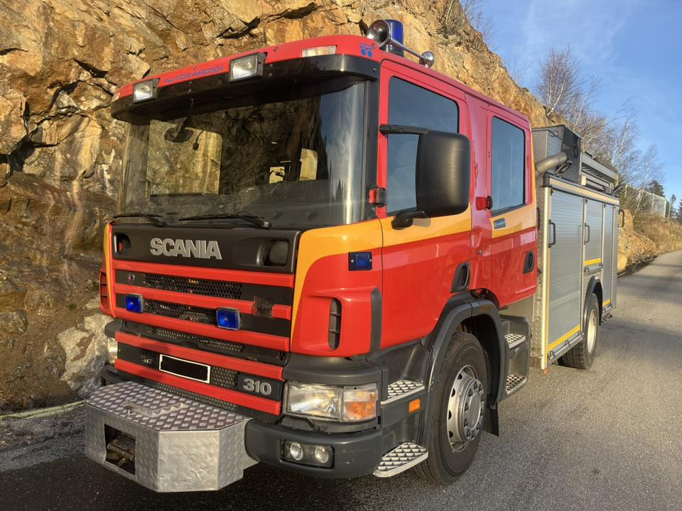 SCANIA P94GB 4x2 NZ310 - Fire engine - RESERVERAD !! - Gaisrinė mašina: foto 1 SCANIA P94GB 4x2 NZ310 - Fire engine - RESERVERAD !! - Gaisrinė mašina: foto 1