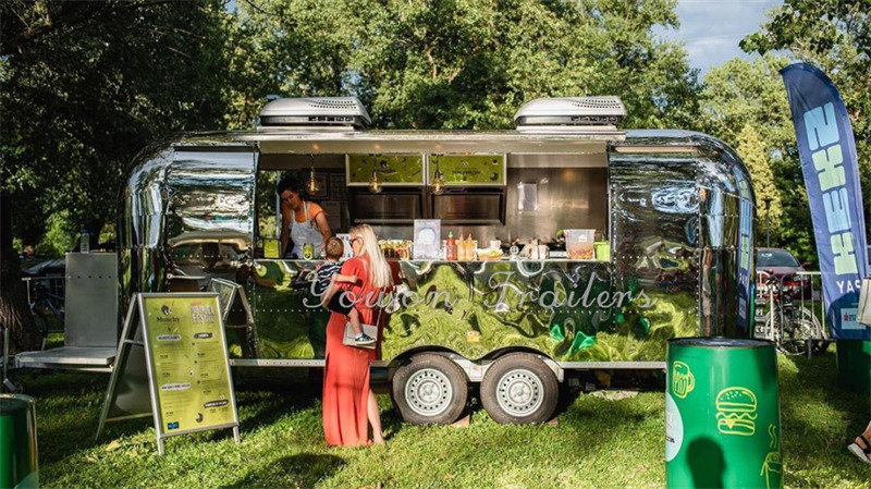 YOWON European standard food trailer with CE certificate - Prekybinė priekaba: foto 1 YOWON European standard food trailer with CE certificate - Prekybinė priekaba: foto 1