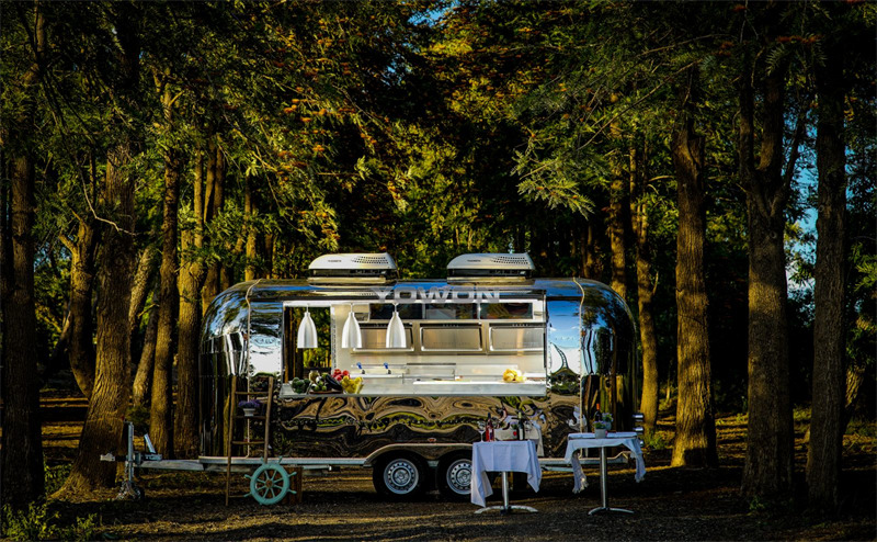 Yowon commercial food vending trailer Airstream type food truck - Prekybinė priekaba: foto 2 Yowon commercial food vending trailer Airstream type food truck - Prekybinė priekaba: foto 2