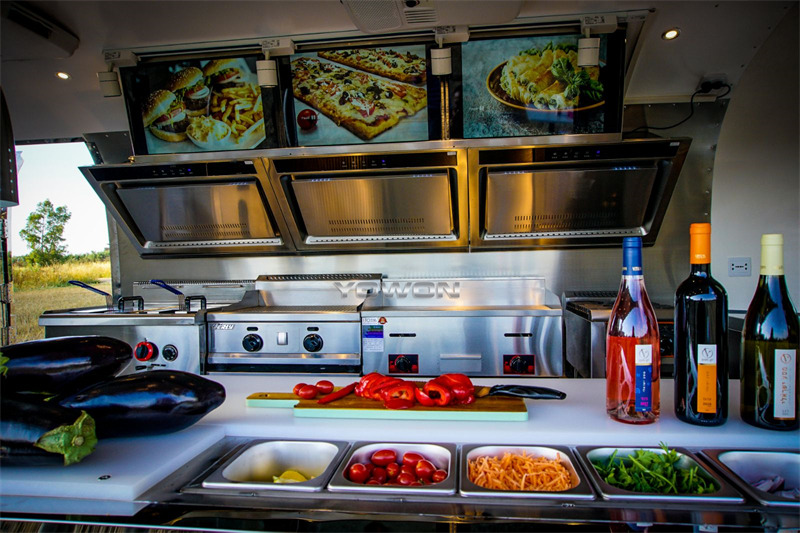 Yowon commercial food vending trailer Airstream type food truck - Prekybinė priekaba: foto 4 Yowon commercial food vending trailer Airstream type food truck - Prekybinė priekaba: foto 4