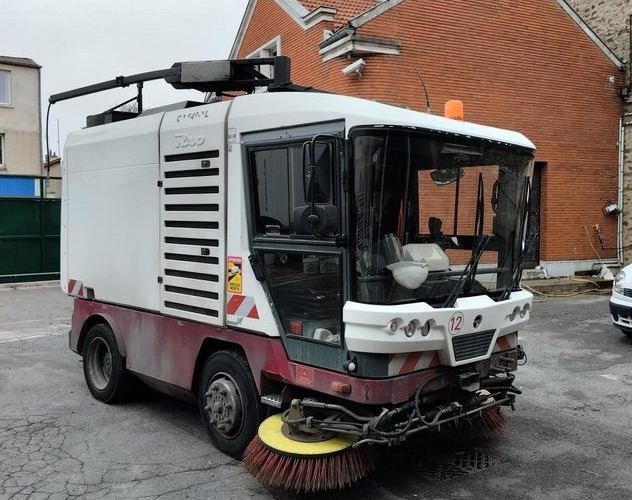 Ravo 540XL/545XL Kehrmaschine wie Citycat Cityfant Dulevo - Komunalinė/ Specializuota technika: foto 2 Ravo 540XL/545XL Kehrmaschine wie Citycat Cityfant Dulevo - Komunalinė/ Specializuota technika: foto 2