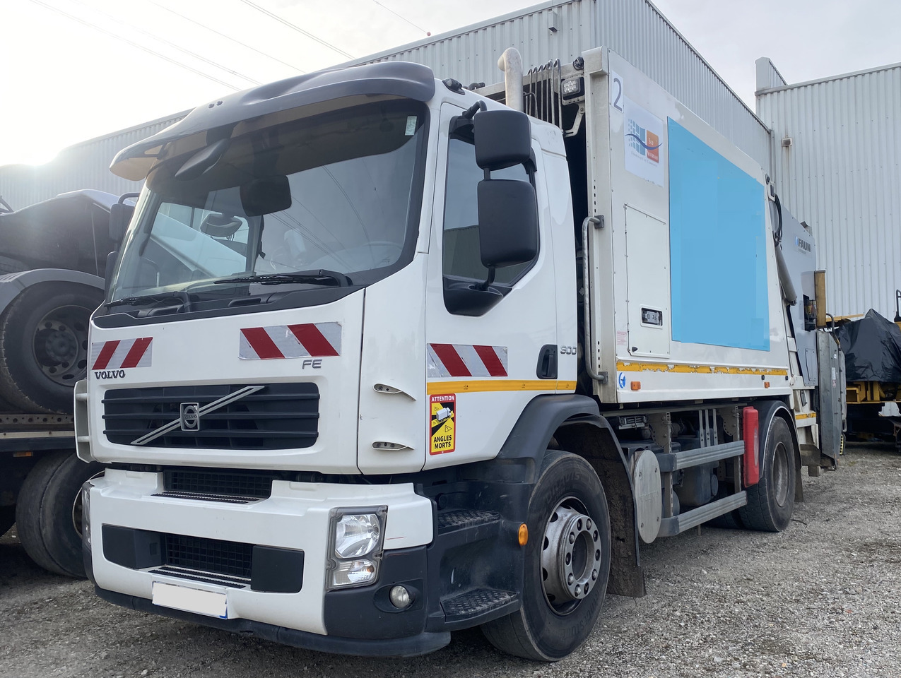 Volvo FE300 FAUN Müllwagen Garbage 2-Kammern Eu5 Top Zustand - Šiukšliavežis: foto 1 Volvo FE300 FAUN Müllwagen Garbage 2-Kammern Eu5 Top Zustand - Šiukšliavežis: foto 1