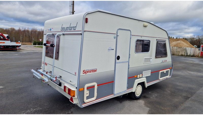 Beyerland 430-TM - Prikabinamas namelis: foto 3 Beyerland 430-TM - Prikabinamas namelis: foto 3