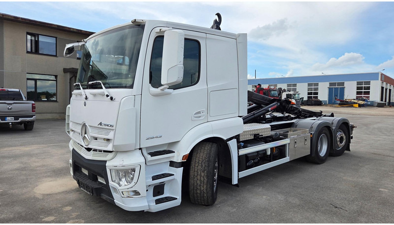 Mercedes-Benz Actros 2543 6X2*4 - Hook-lift sunkvežimis: foto 1 Mercedes-Benz Actros 2543 6X2*4 - Hook-lift sunkvežimis: foto 1