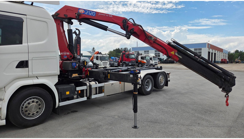 Scania G450 6X2*4 HMF 2120 crane 700 hours - Hook-lift sunkvežimis, Sunkvežimis su kranu: foto 5 Scania G450 6X2*4 HMF 2120 crane 700 hours - Hook-lift sunkvežimis, Sunkvežimis su kranu: foto 5