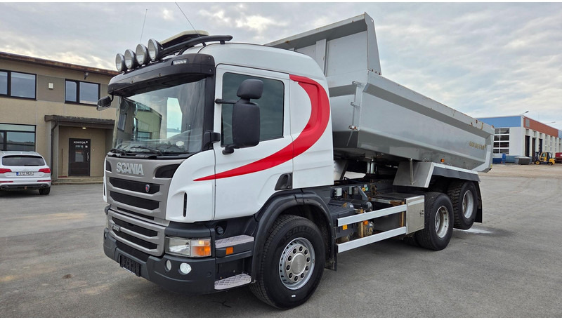 Scania P360 6X2 Full Steel - Savivartis sunkvežimis: foto 1 Scania P360 6X2 Full Steel - Savivartis sunkvežimis: foto 1