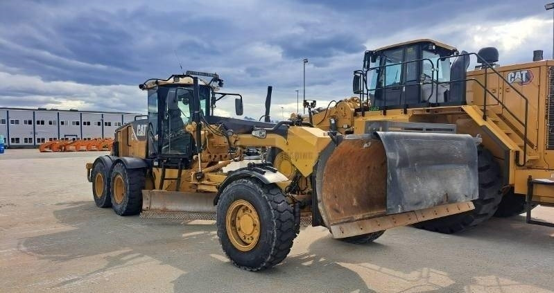 CAT 140 M (CE + EPA / On Transport) - Greideris: foto 1 CAT 140 M (CE + EPA / On Transport) - Greideris: foto 1