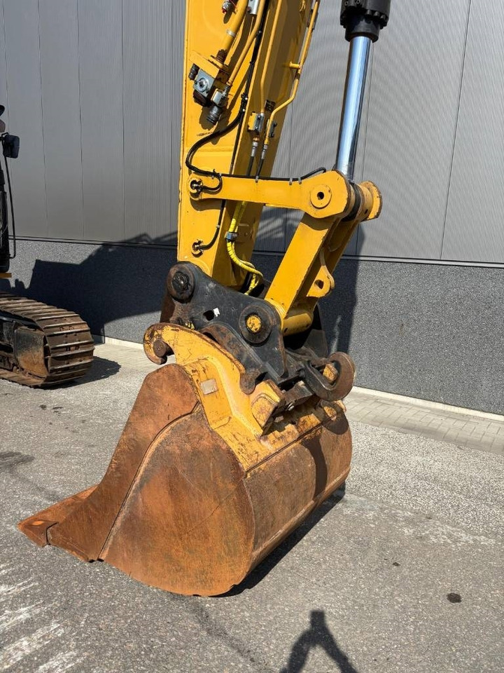 Vikšrinis ekskavatorius CAT 330 FL: foto 13