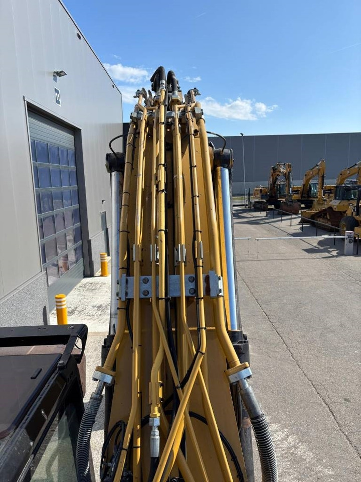 Vikšrinis ekskavatorius CAT 330 FL: foto 23